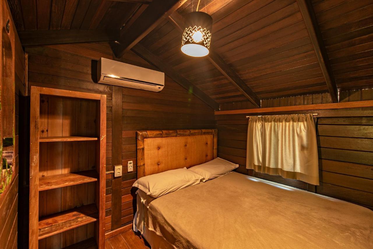Grajagan Surf Resort Ilha do Mel Buitenkant foto