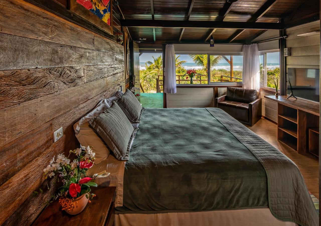Grajagan Surf Resort Ilha do Mel Buitenkant foto